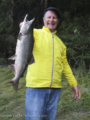 Jess\'s Dad Max catches his first Salmon in Alaska!